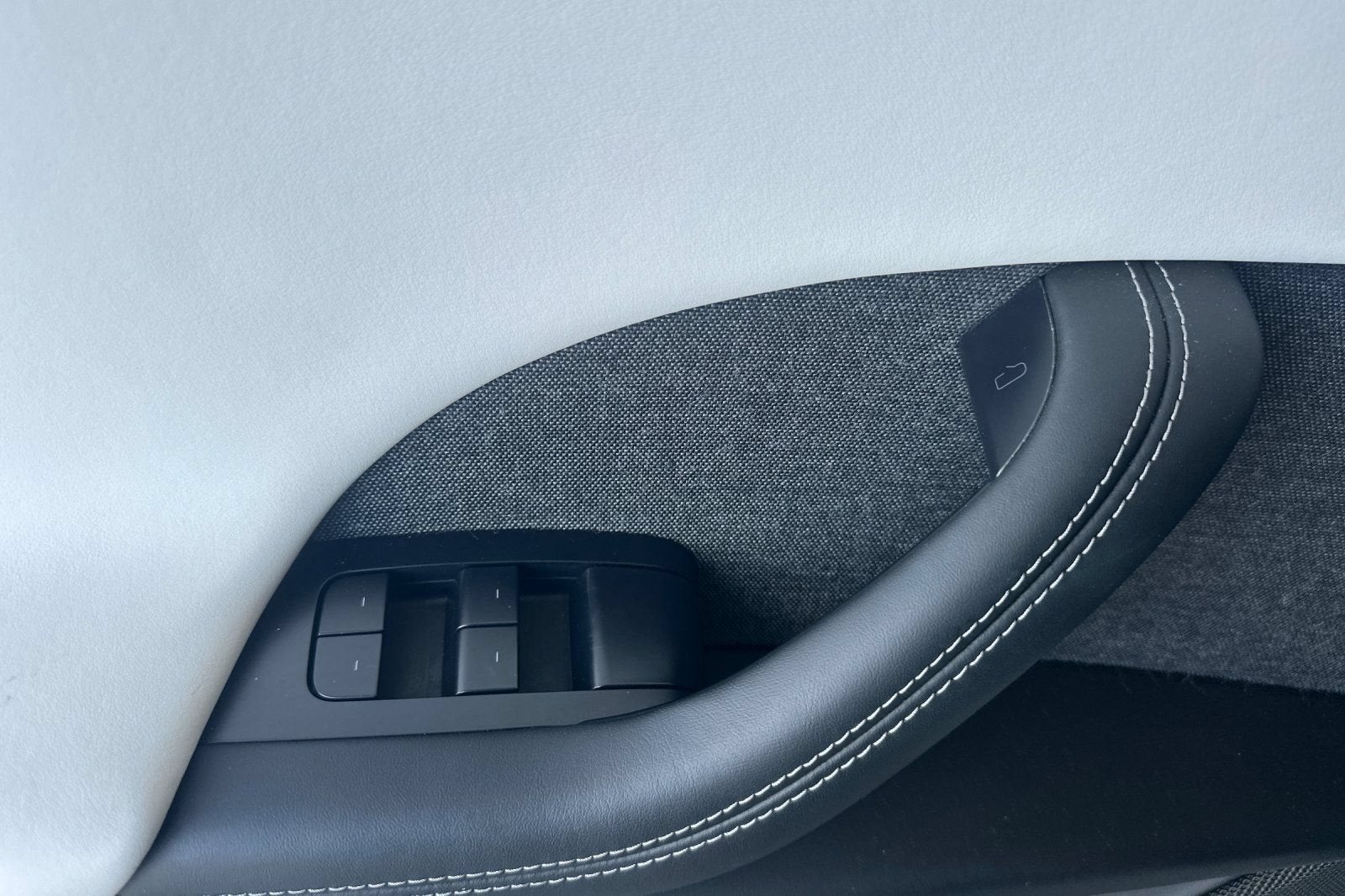 2023 Tesla Model X NA