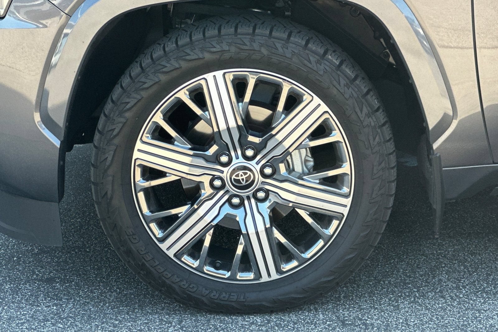 2024 Toyota Sequoia Capstone